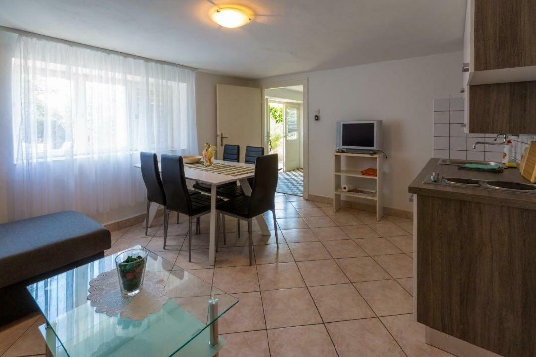 Apartment Dvorska Crikvenica Exterior photo